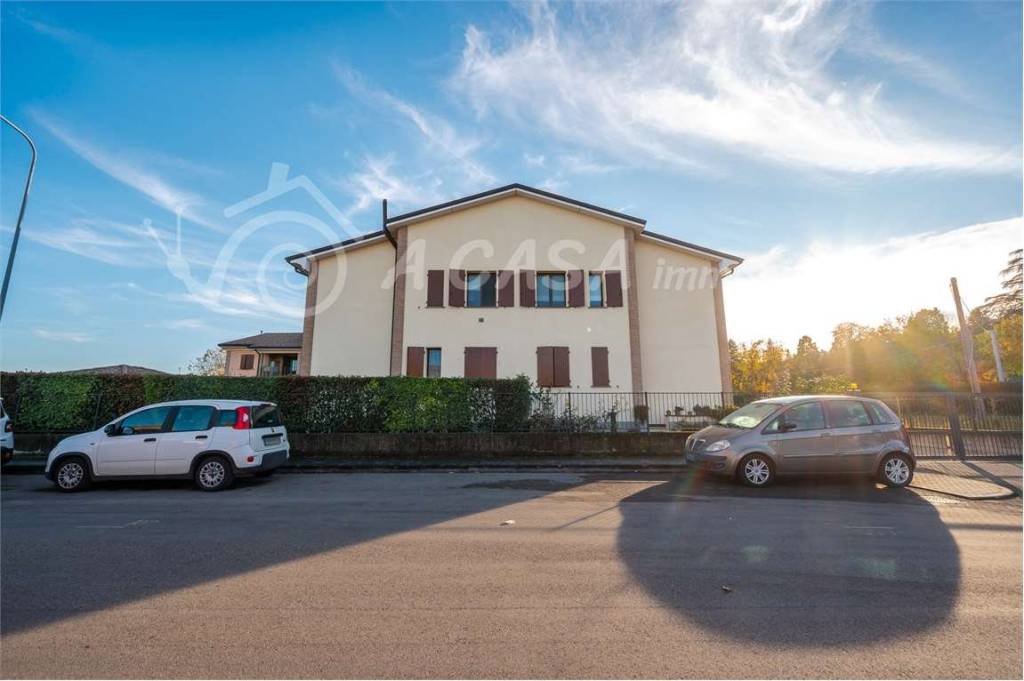 appartamento in vendita a Langhirano in zona Pilastro