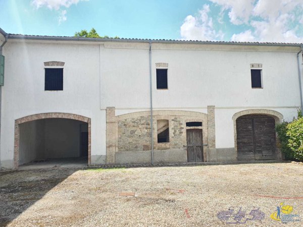 casa indipendente in vendita a Langhirano in zona Pilastro