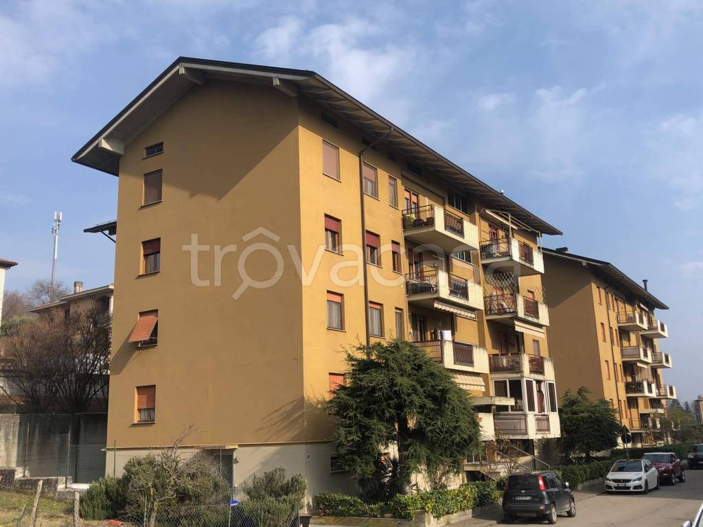 appartamento in vendita a Langhirano