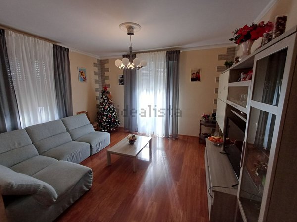 appartamento in vendita a Langhirano in zona Pilastro