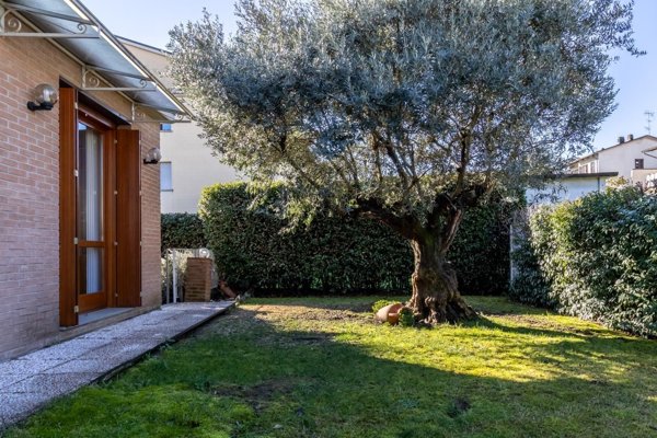 casa indipendente in vendita a Langhirano