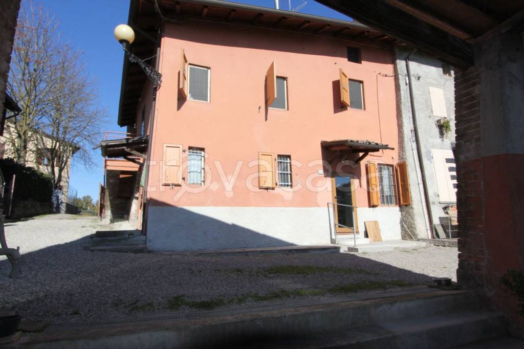 casa indipendente in vendita a Langhirano in zona Goiano