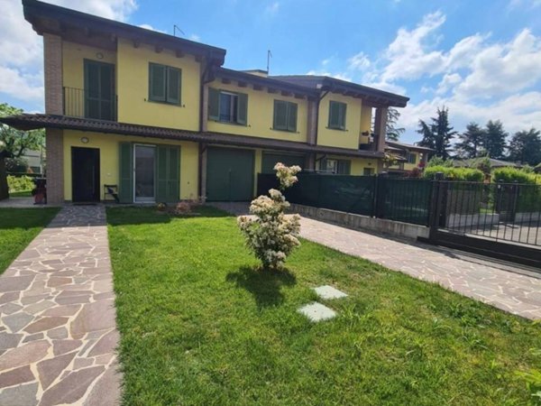 casa indipendente in vendita a Langhirano in zona Cascinapiano
