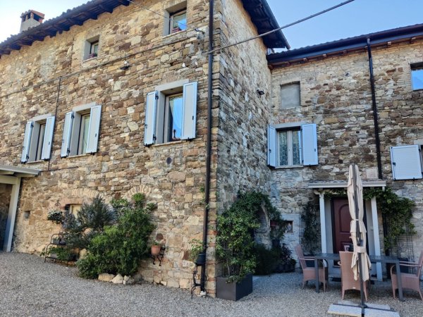 casa indipendente in vendita a Langhirano
