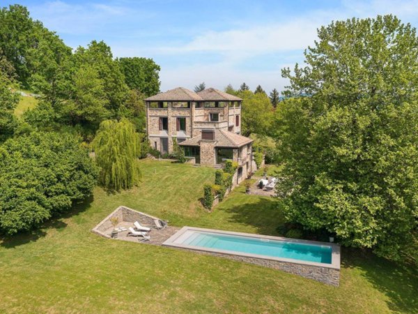 casa indipendente in vendita a Langhirano