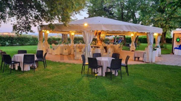 locale di sgombero in vendita a Langhirano in zona Pilastro
