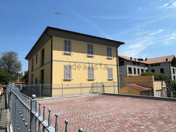 appartamento in vendita a Langhirano in zona Case Schianchi