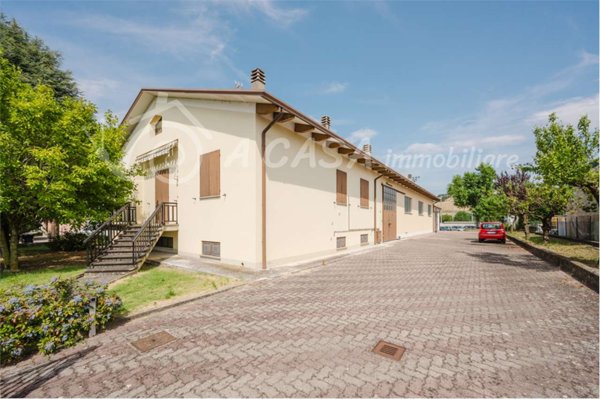 casa indipendente in vendita a Langhirano in zona Case Schianchi