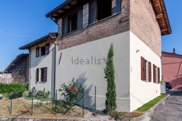 appartamento in vendita a Langhirano in zona Vidiana