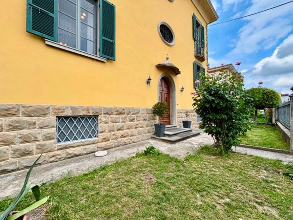 appartamento in vendita a Langhirano in zona Case Schianchi