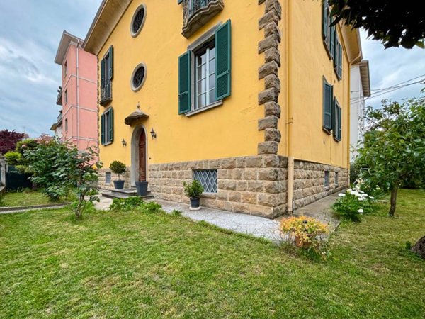 appartamento in vendita a Langhirano in zona Case Schianchi