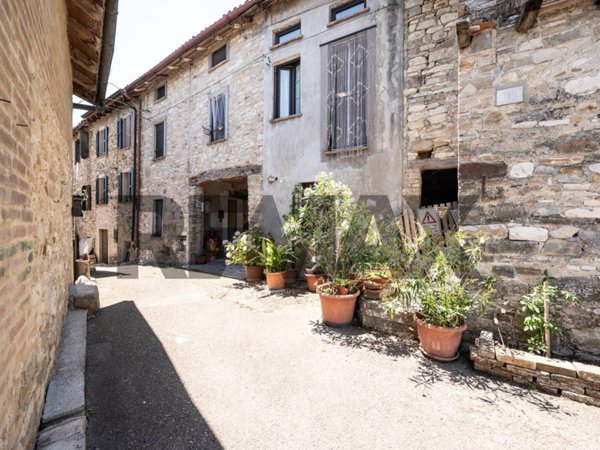 casa indipendente in vendita a Langhirano