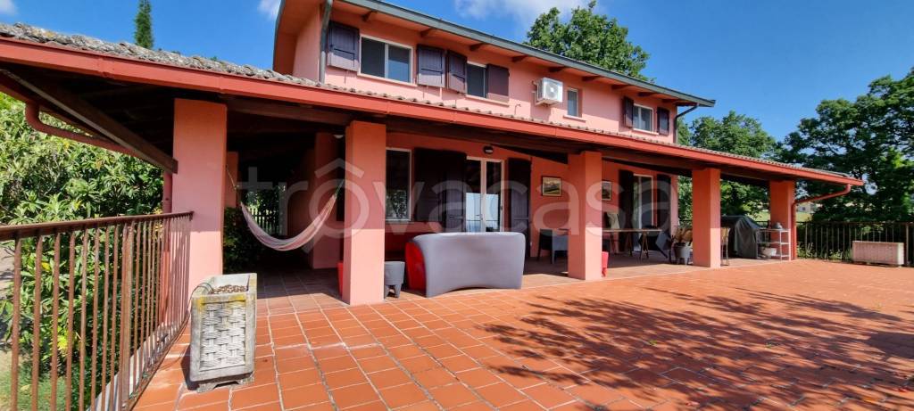 casa indipendente in vendita a Langhirano in zona Pastorello