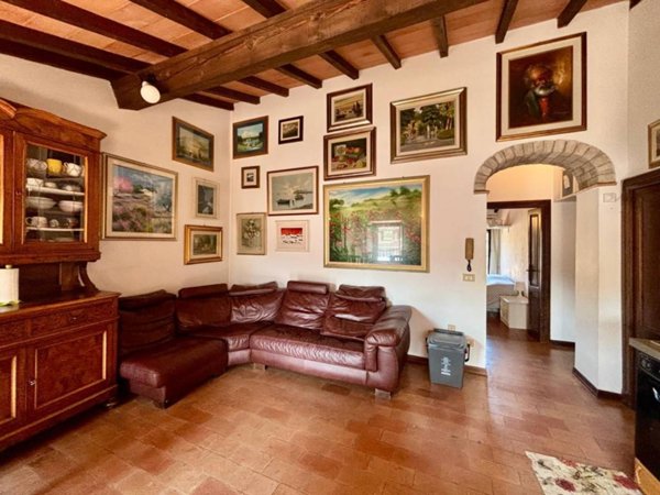 appartamento in vendita a Langhirano in zona Case Schianchi