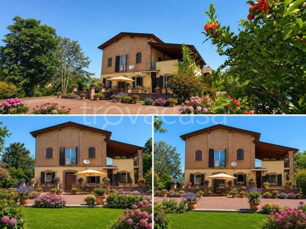 casa indipendente in vendita a Langhirano in zona Casatico
