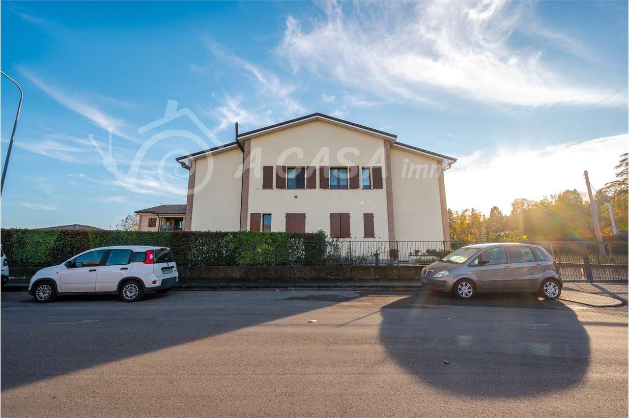 appartamento in vendita a Langhirano in zona Torrechiara