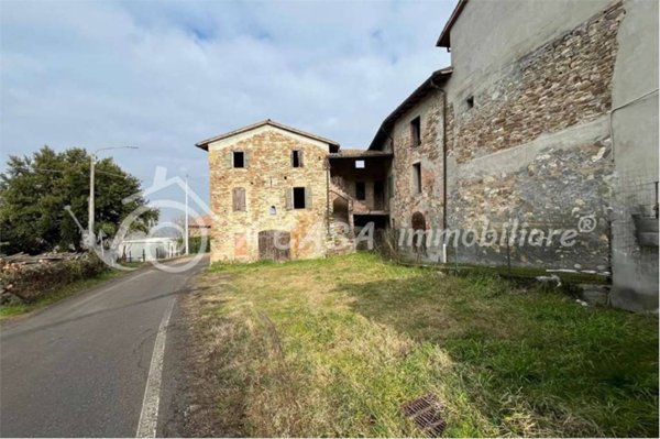 casa indipendente in vendita a Langhirano in zona Tordenaso