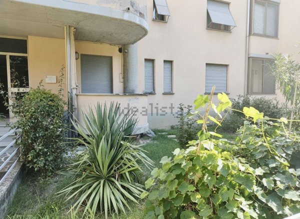 appartamento in vendita a Langhirano in zona Case Schianchi