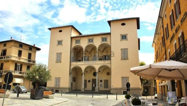 appartamento in vendita a Langhirano in zona Case Schianchi