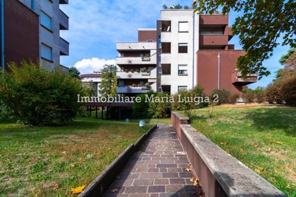 appartamento in vendita a Langhirano in zona Case Schianchi