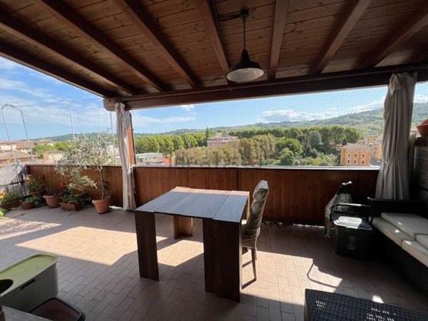 appartamento in vendita a Langhirano in zona Case Schianchi