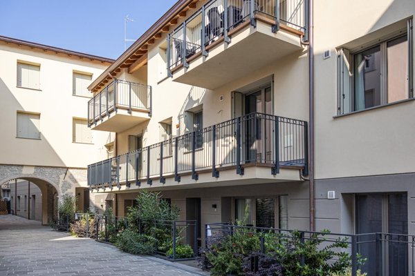 appartamento in vendita a Langhirano in zona Case Schianchi