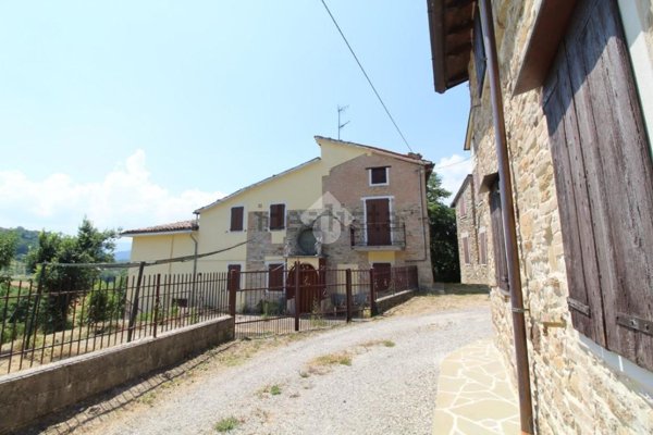 appartamento in vendita a Lesignano de' Bagni