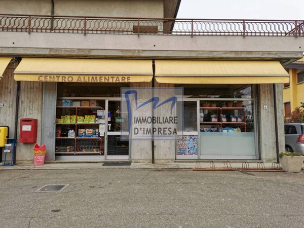 negozio in vendita a Lesignano de' Bagni