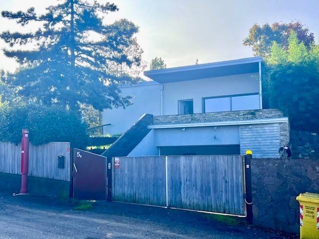 casa indipendente in vendita a Lesignano de' Bagni