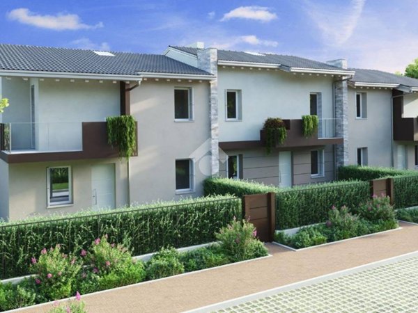 casa indipendente in vendita a Lesignano de' Bagni