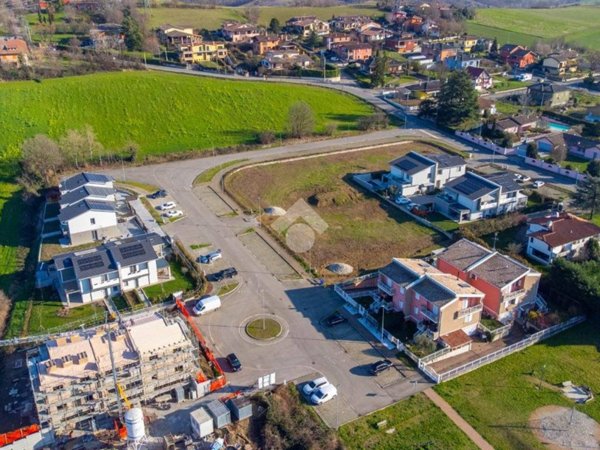 casa indipendente in vendita a Lesignano de' Bagni