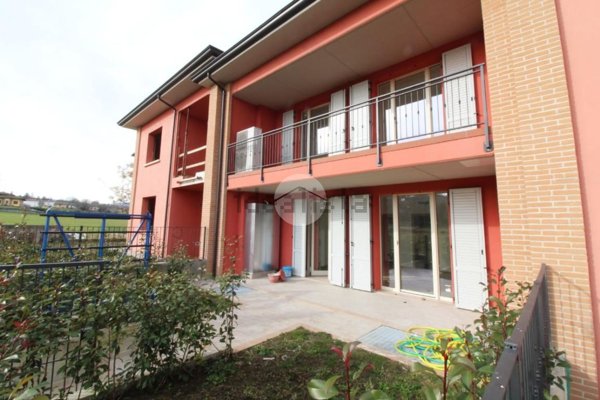 casa indipendente in vendita a Lesignano de' Bagni in zona Santa Maria del Piano