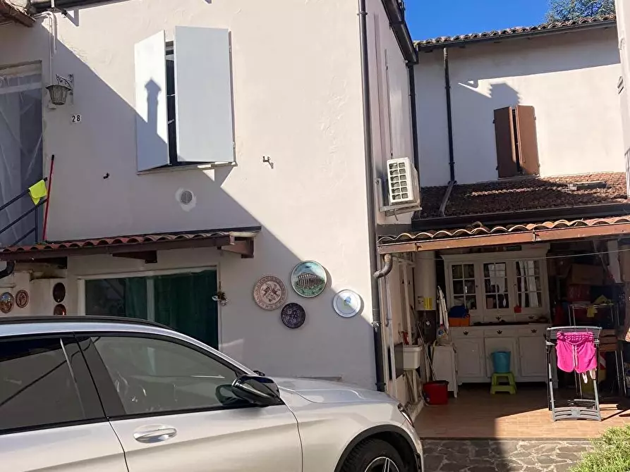 appartamento in vendita a Lesignano de' Bagni in zona Santa Maria del Piano