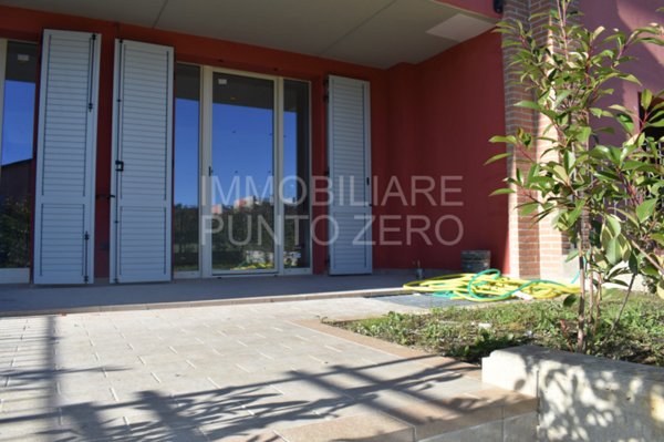 casa indipendente in vendita a Lesignano de' Bagni in zona Santa Maria del Piano