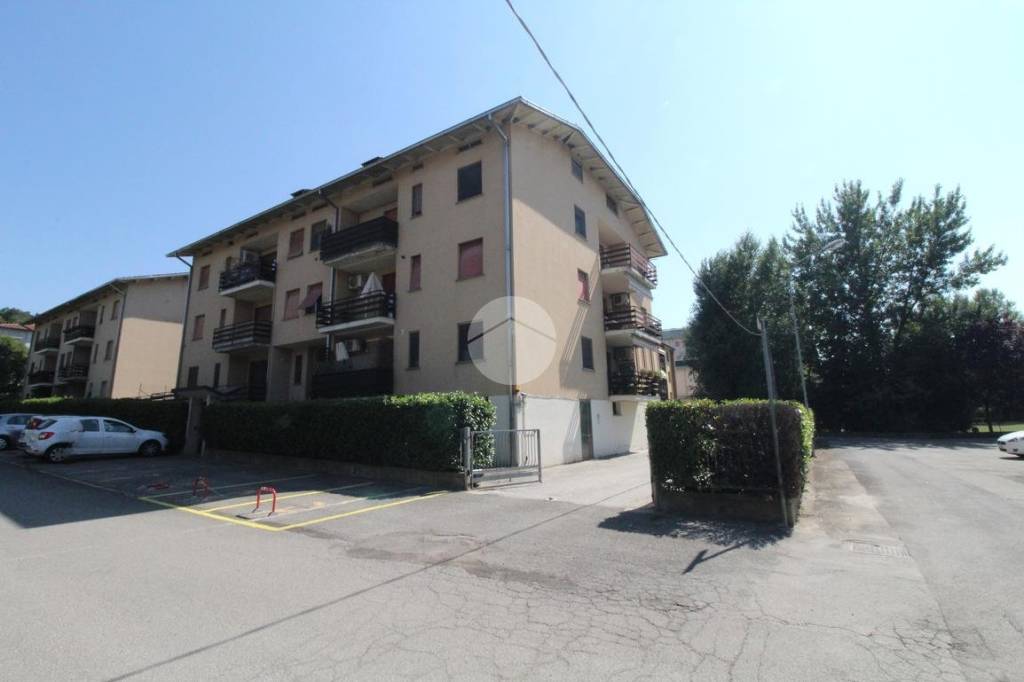 appartamento in vendita a Lesignano de' Bagni in zona Mulazzano Ponte