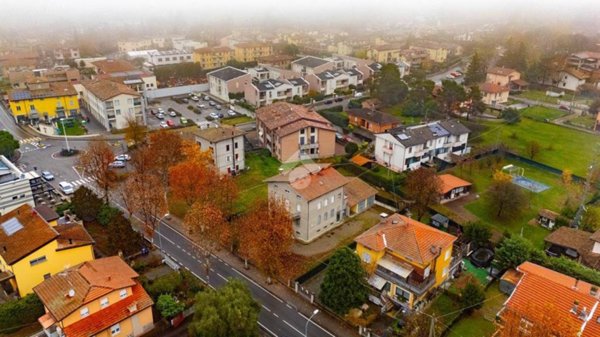 casa indipendente in vendita a Lesignano de' Bagni