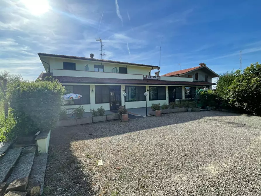 casa indipendente in vendita a Lesignano de' Bagni