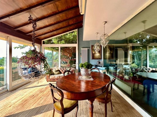 casa indipendente in vendita a Lesignano de' Bagni