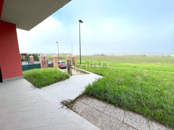 casa indipendente in vendita a Lesignano de' Bagni in zona Santa Maria del Piano