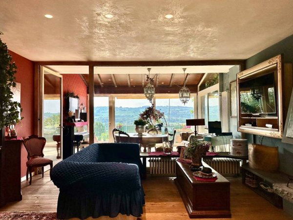 casa indipendente in vendita a Lesignano de' Bagni