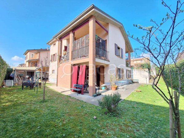 casa indipendente in vendita a Lesignano de' Bagni in zona Santa Maria del Piano