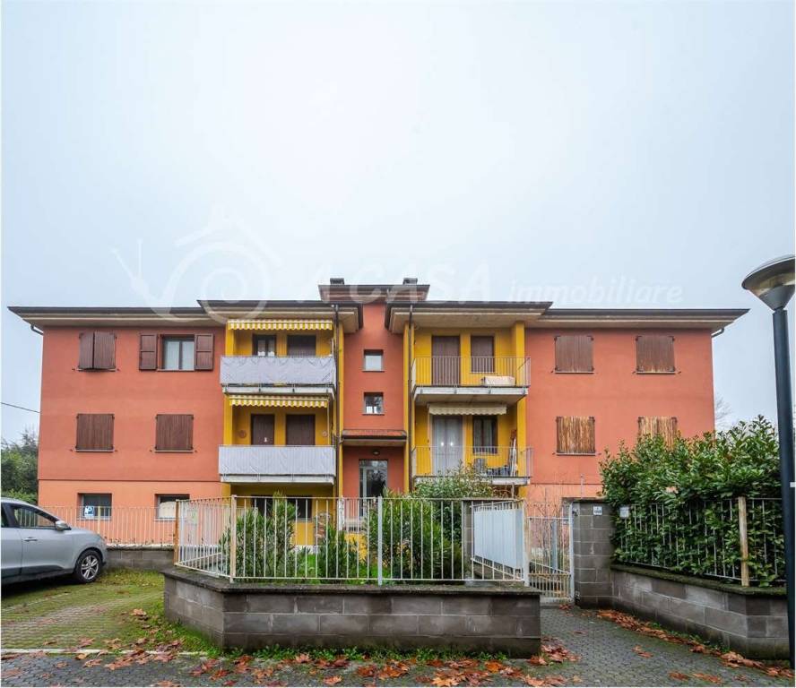appartamento in vendita a Lesignano de' Bagni in zona Bassa