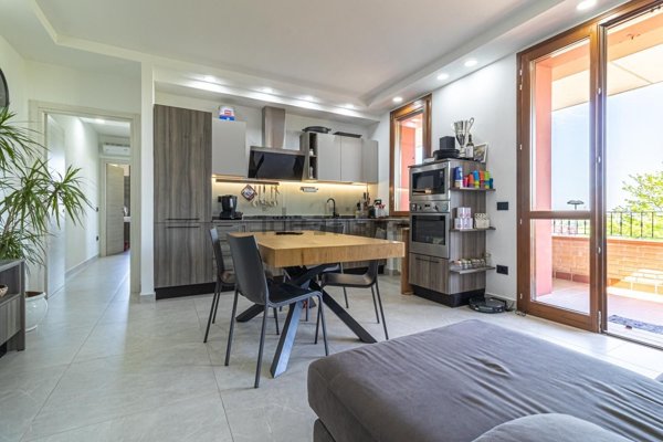 appartamento in vendita a Lesignano de' Bagni in zona Santa Maria del Piano