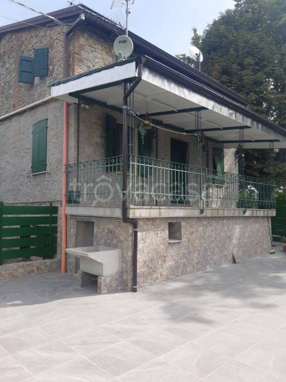 appartamento in vendita a Lesignano de' Bagni in zona Masdone