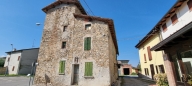 casa indipendente in vendita a Lesignano de' Bagni in zona Fienile