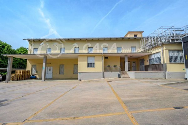 villa in vendita a Lesignano de' Bagni in zona Masdone