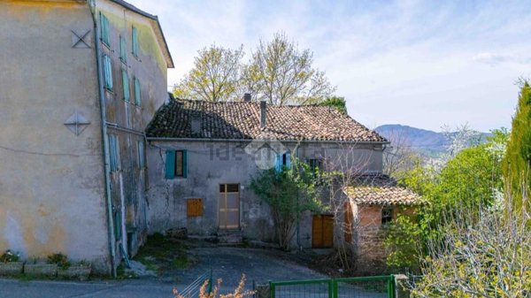 casa semindipendente in vendita a Lesignano de' Bagni in zona San Michele Cavana