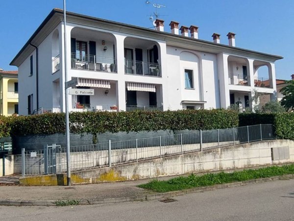 appartamento in vendita a Medesano in zona Ramiola