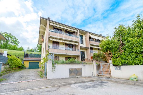 appartamento in vendita a Medesano in zona Sant'Andrea Bagni
