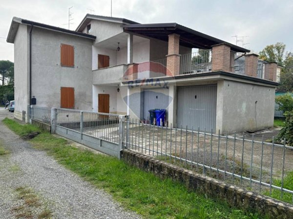 casa indipendente in vendita a Medesano